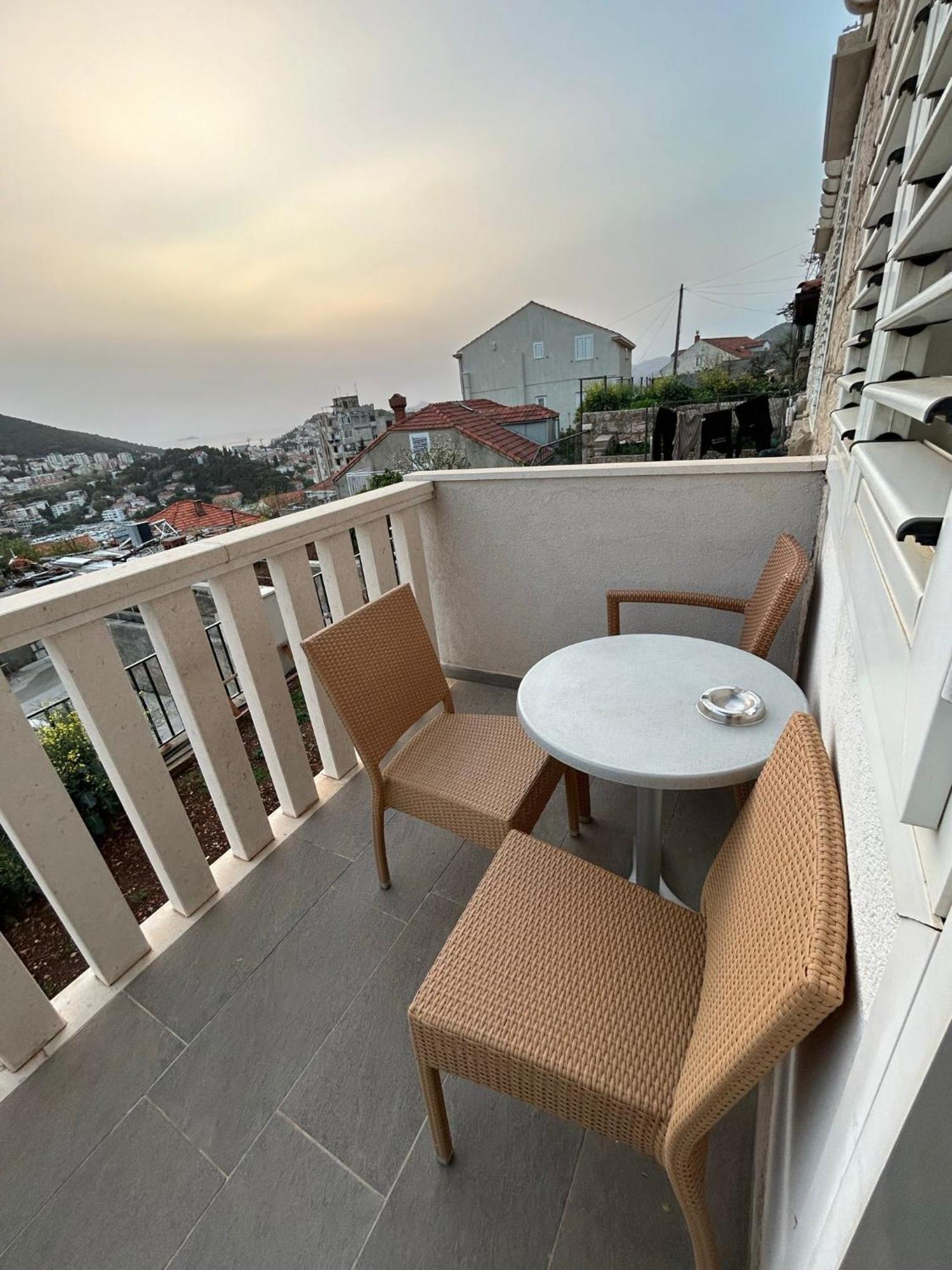 Perina Apartment - Free Parking Дубровник Экстерьер фото